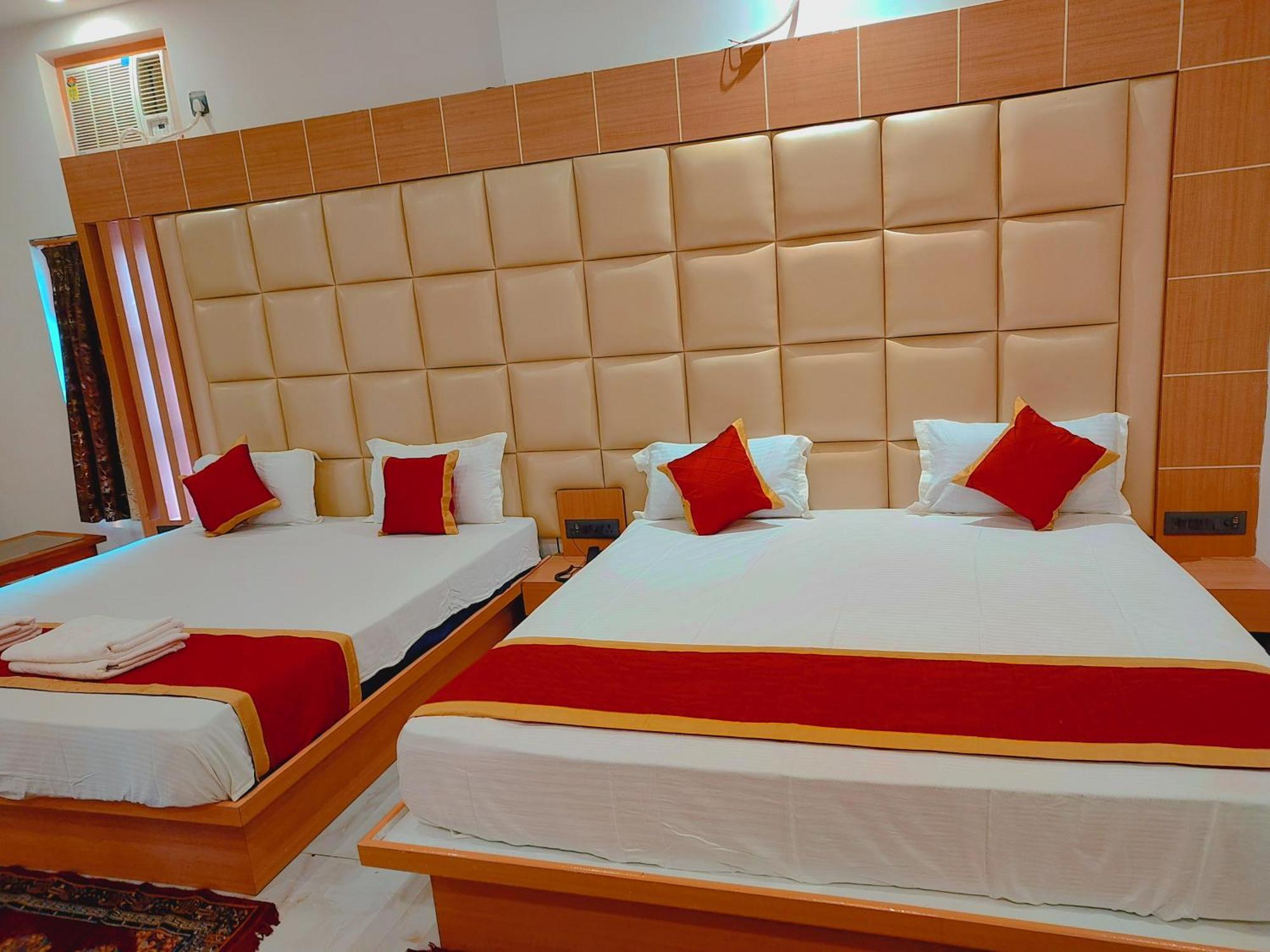 Avadh Sunshine Palace Hotel And Resort Ayodhya Екстериор снимка