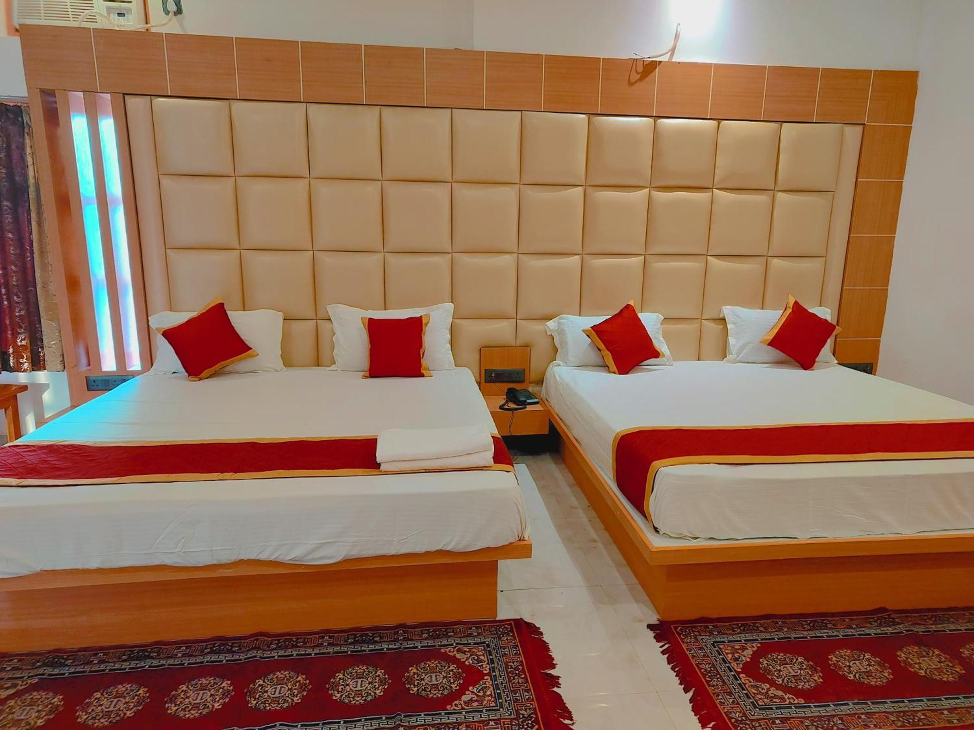 Avadh Sunshine Palace Hotel And Resort Ayodhya Екстериор снимка
