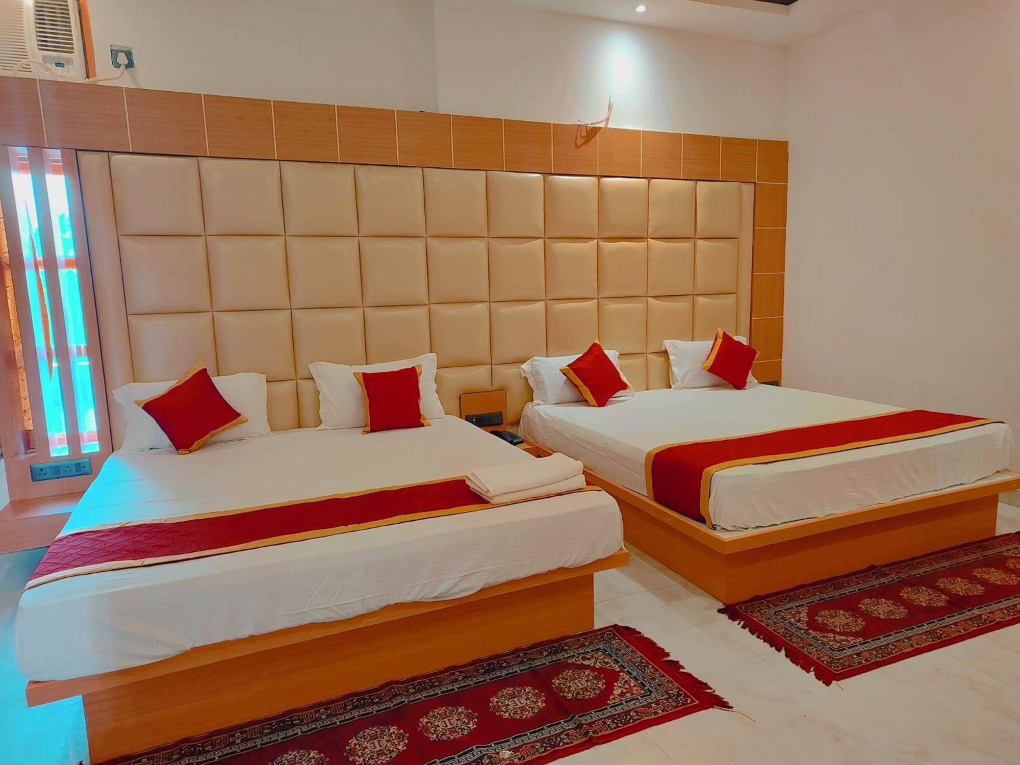 Avadh Sunshine Palace Hotel And Resort Ayodhya Екстериор снимка